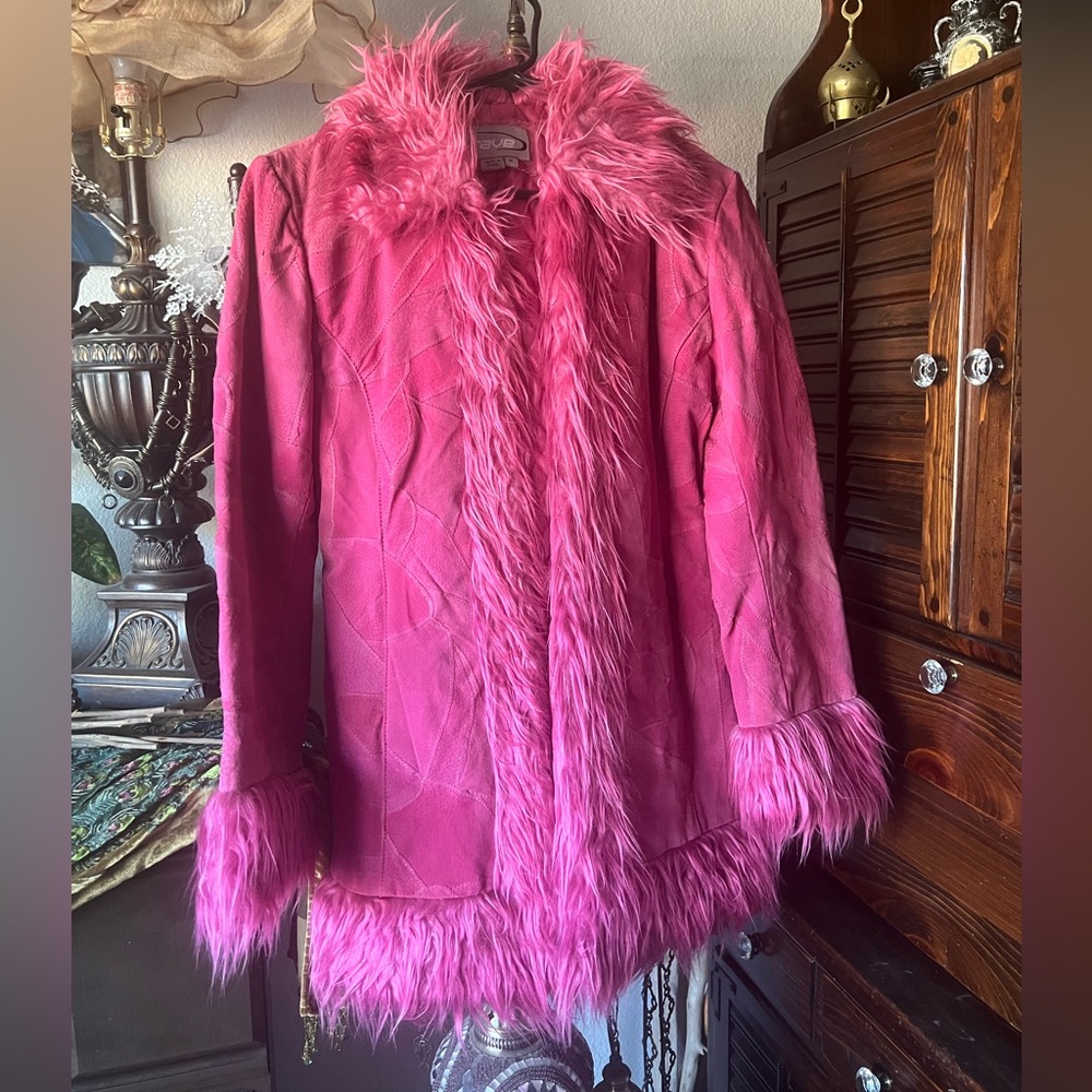Rockin pink leather stitched long coat with faux fur lining